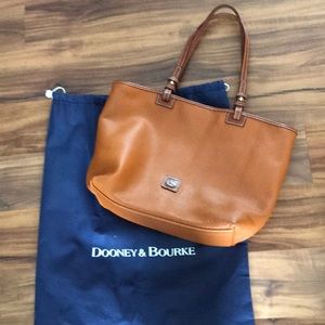 DOONEY & BOURKE HANDBAG